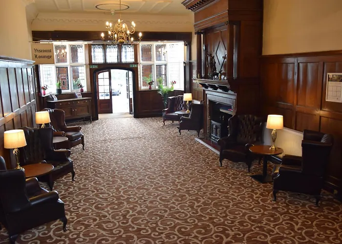 Russ Hill Hotel