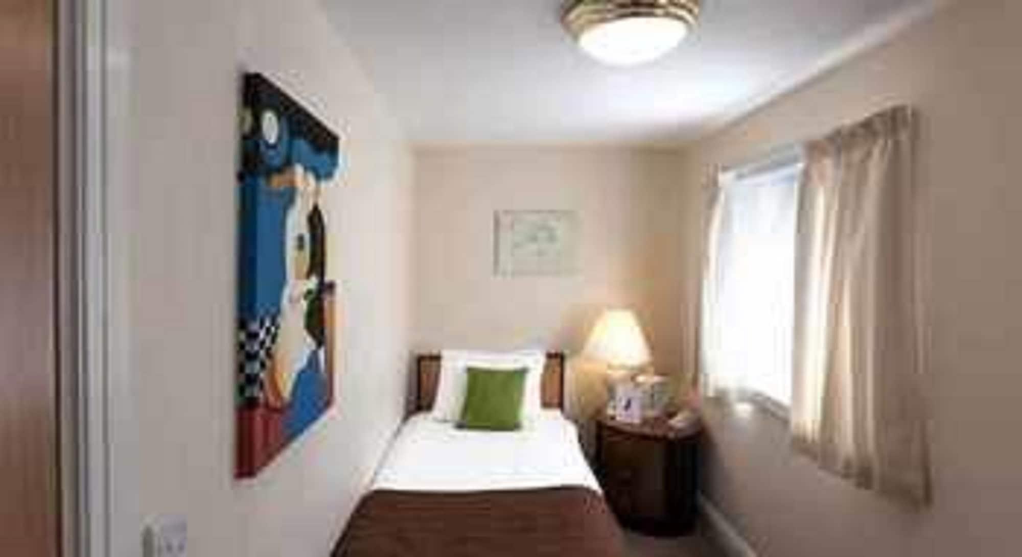 Hotel Russ Hill 3*