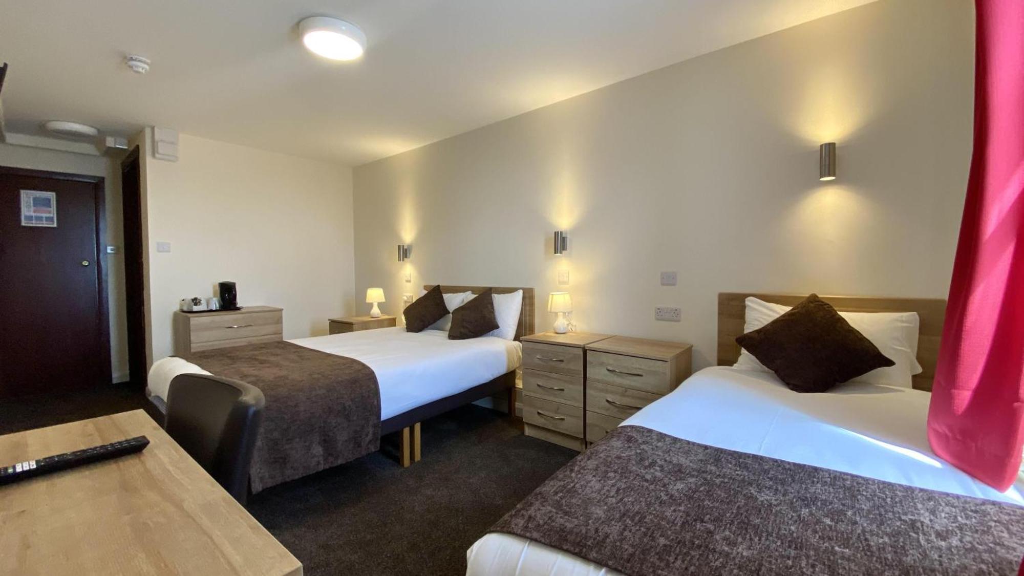 Russ Hill Hotel Charlwood