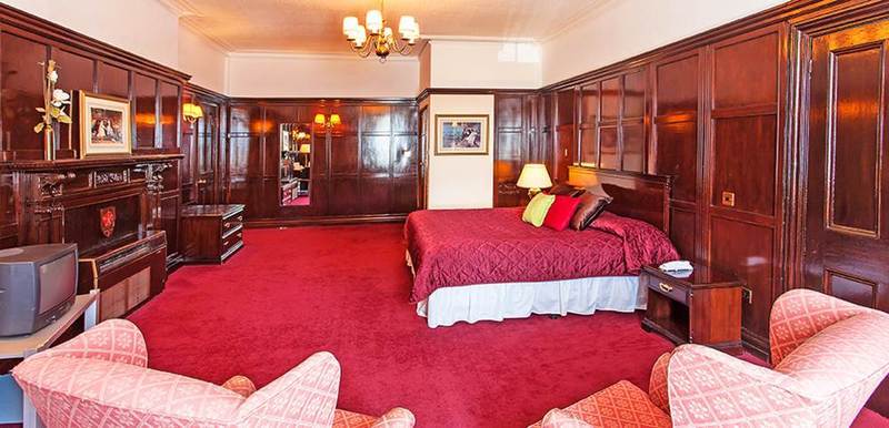 Hotel Russ Hill 3*